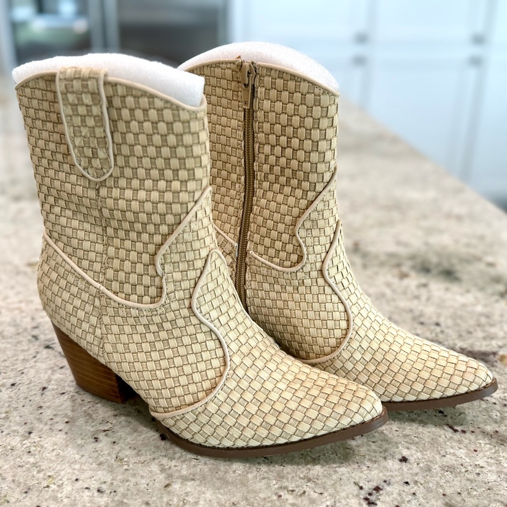 Coconuts by Matisse "Bambi" Western Cowboy Boots (NEW)